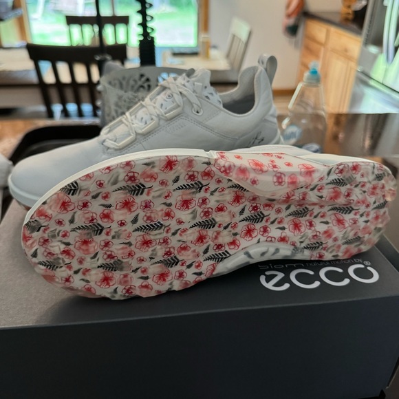 ECCO WOMENS GOLF BIOM H4 SHOE (LYDIA KO ADDITION) - Picture 3 of 4